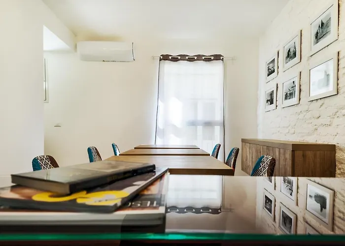 Alusea Bed & Breakfast 3*